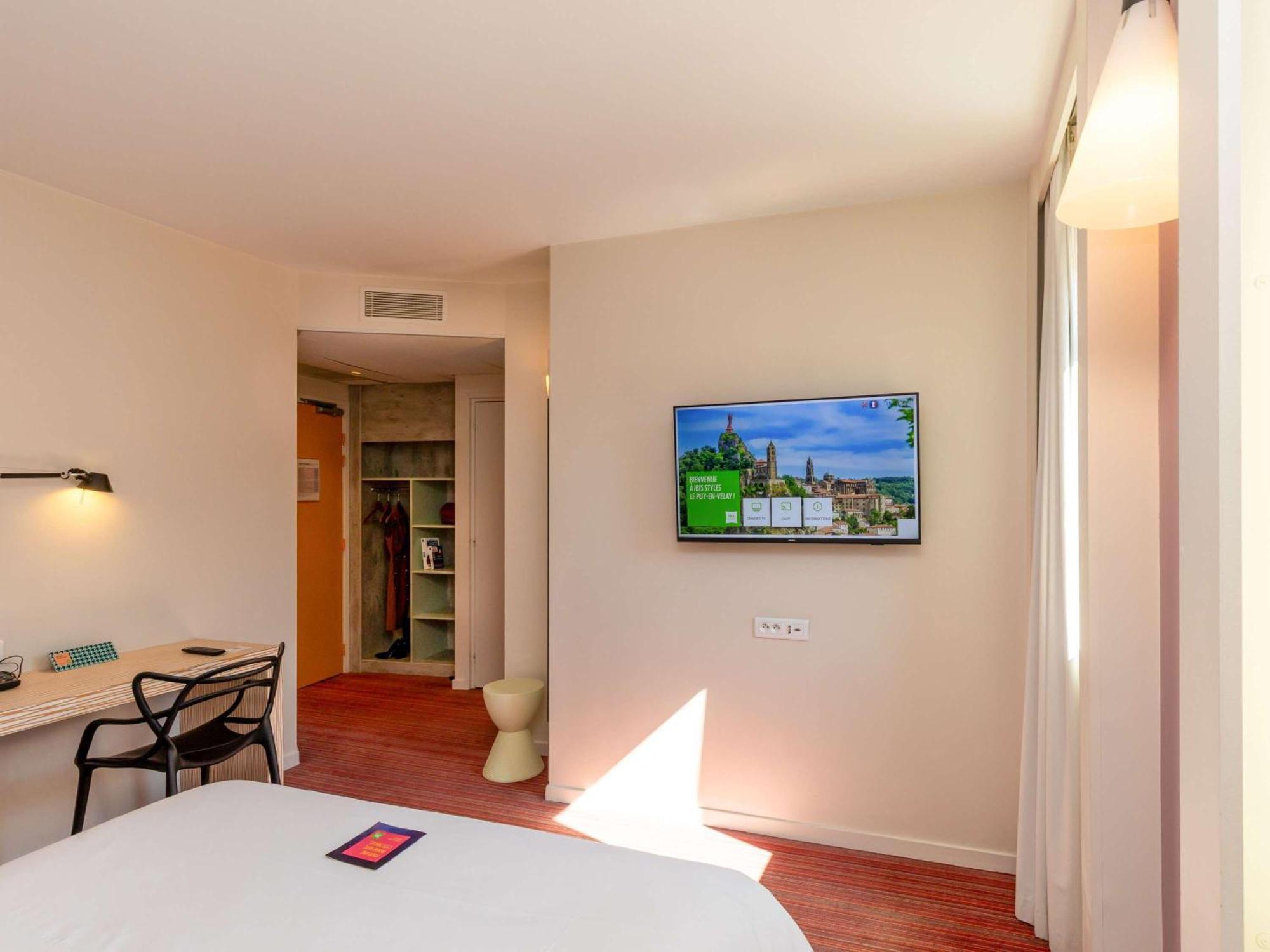 Ibis Styles Le Puy En Velay Hotel Kültér fotó