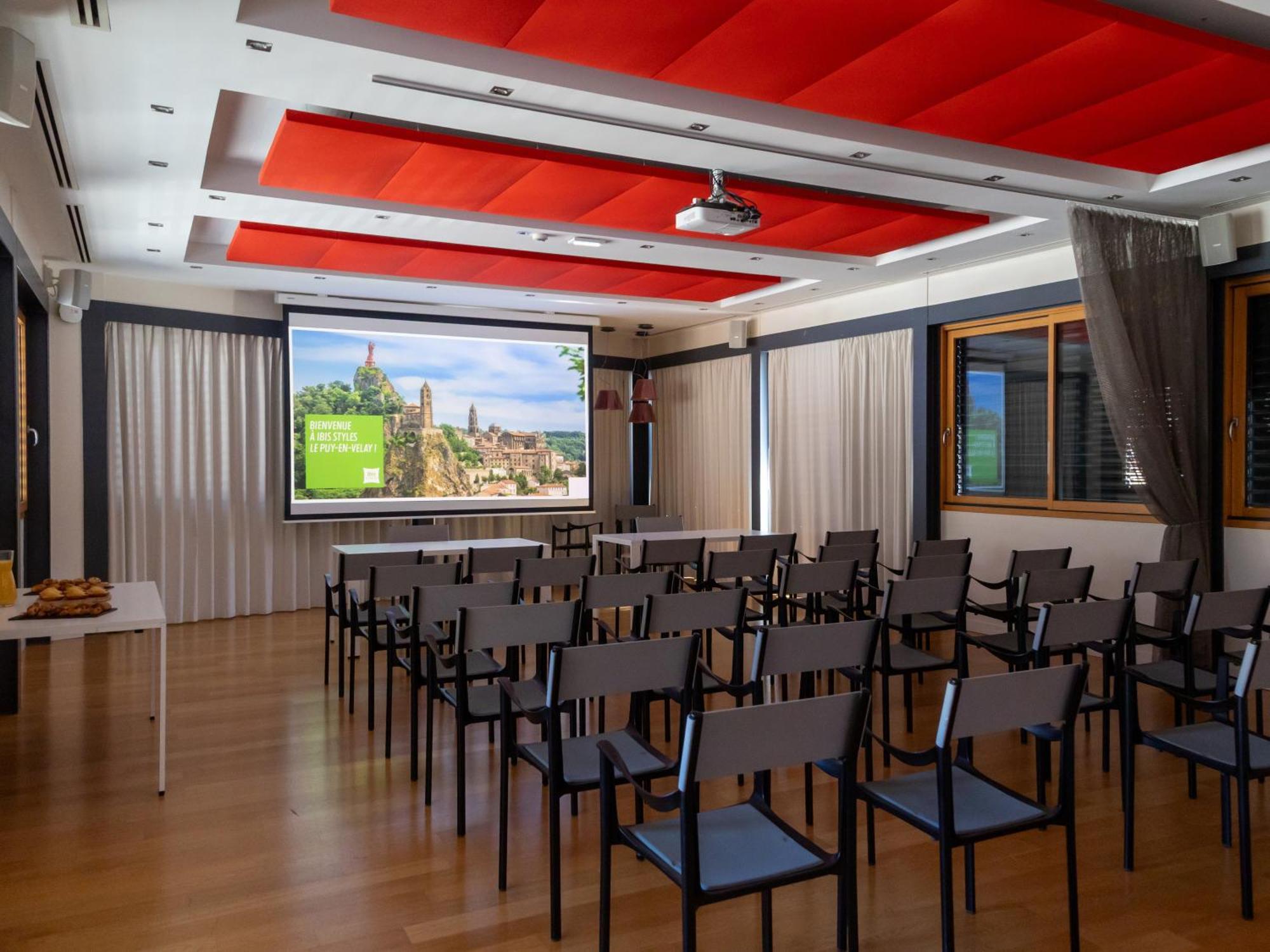 Ibis Styles Le Puy En Velay Hotel Kültér fotó