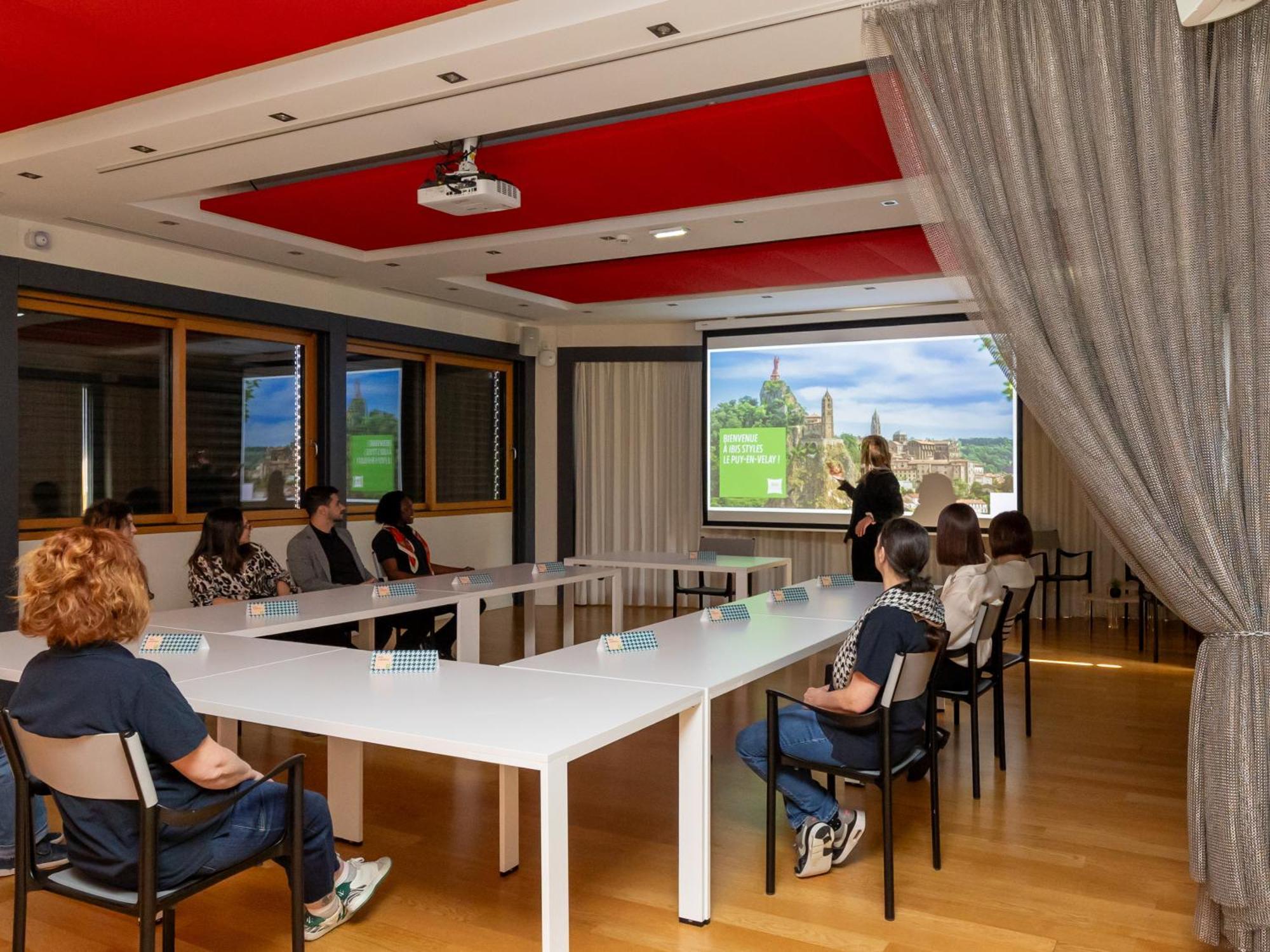 Ibis Styles Le Puy En Velay Hotel Kültér fotó