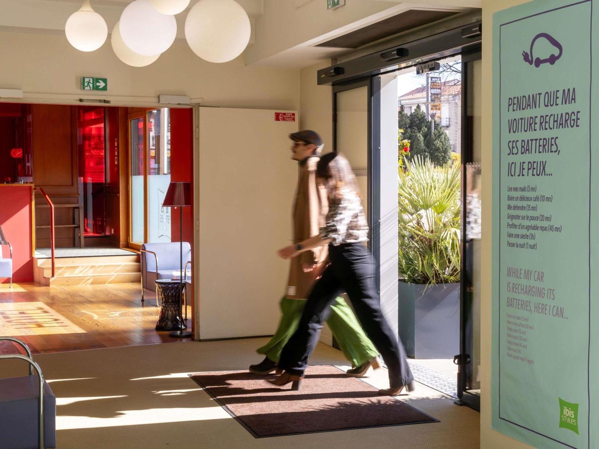 Ibis Styles Le Puy En Velay Hotel Kültér fotó