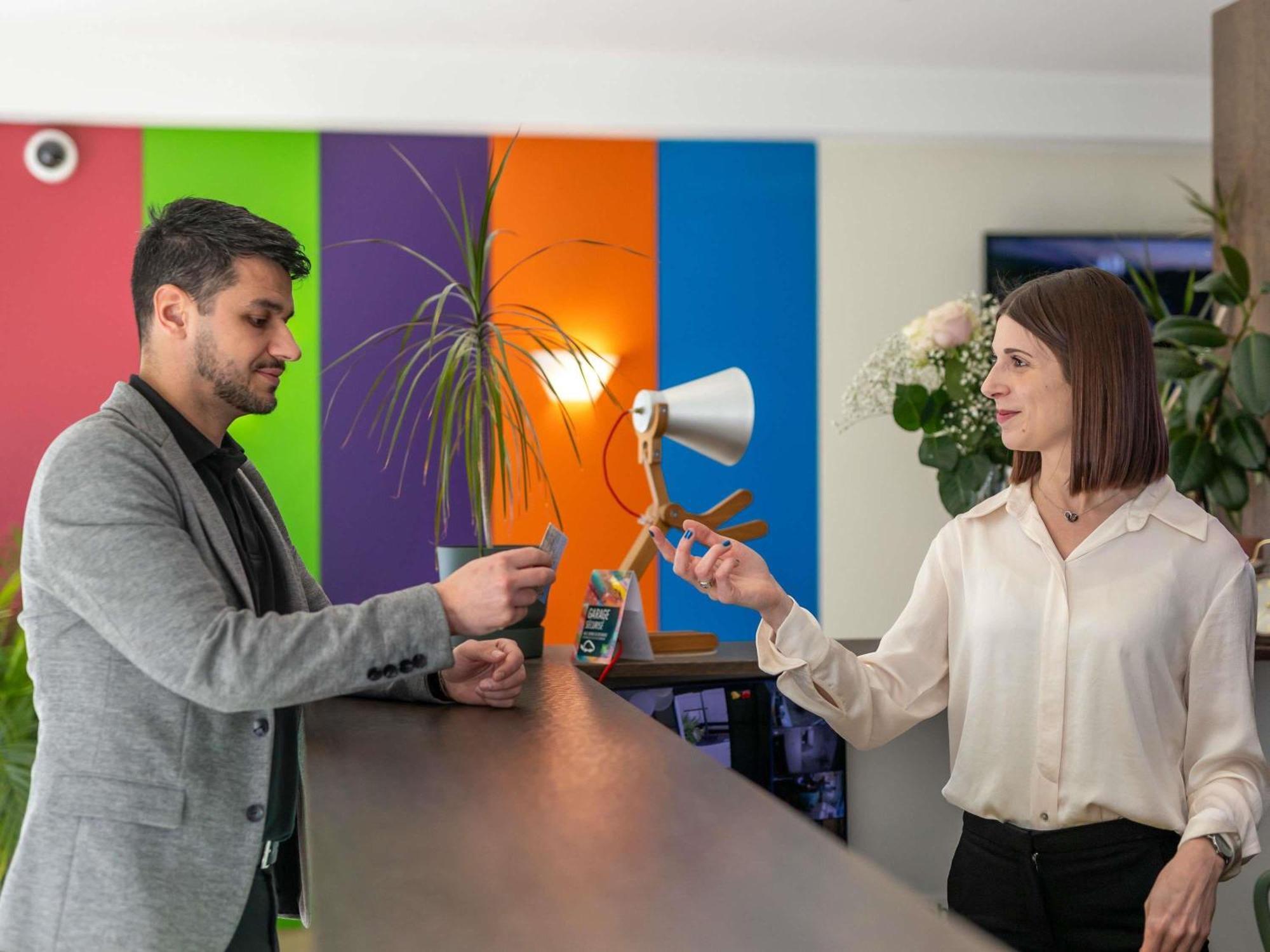 Ibis Styles Le Puy En Velay Hotel Kültér fotó